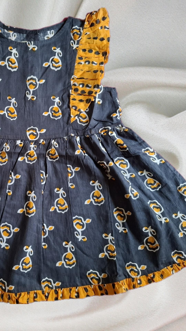 Robe Shalini