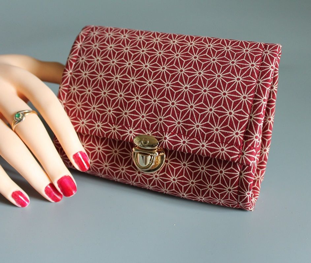 Portefeuille court Ă fermoir "Asanoha" rouge