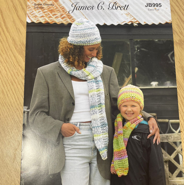 JB995 Hat, Snood and Scarf Set Super Chunky