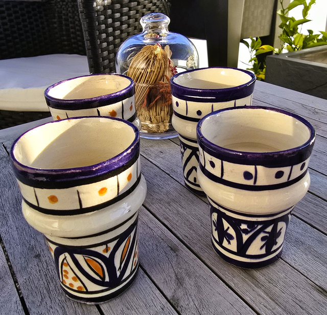Lot de 4 verres bleus "Zwak Beldi Hayati" traditionnels, fait mains