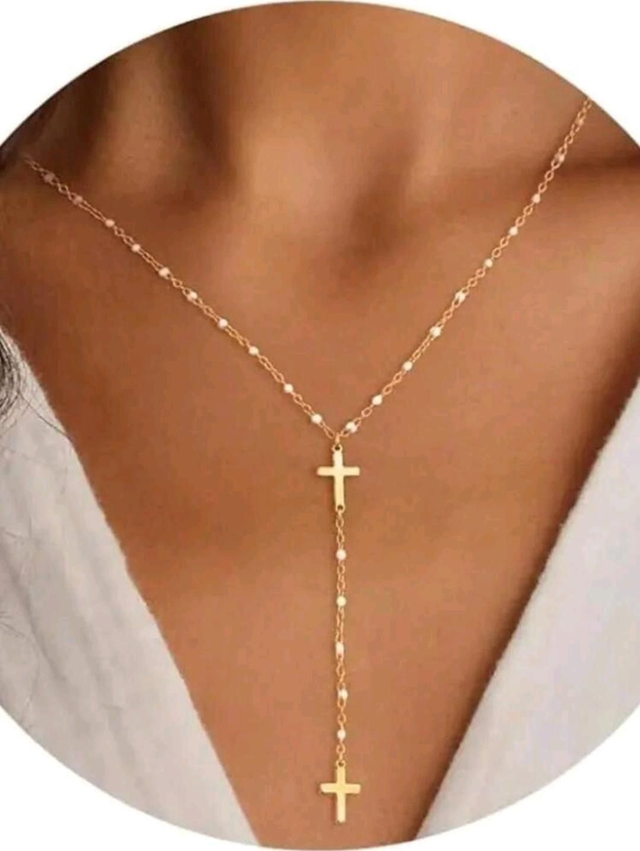 Chaîne motif croix perles blanches - en acier inoxydable 