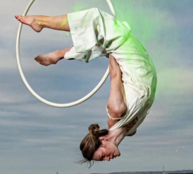 Hoop Improver+ to Advanced / Tuesdays 8.30-9.30pm