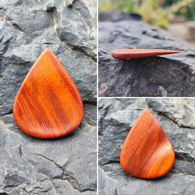 Médiator en Bois de Padouk