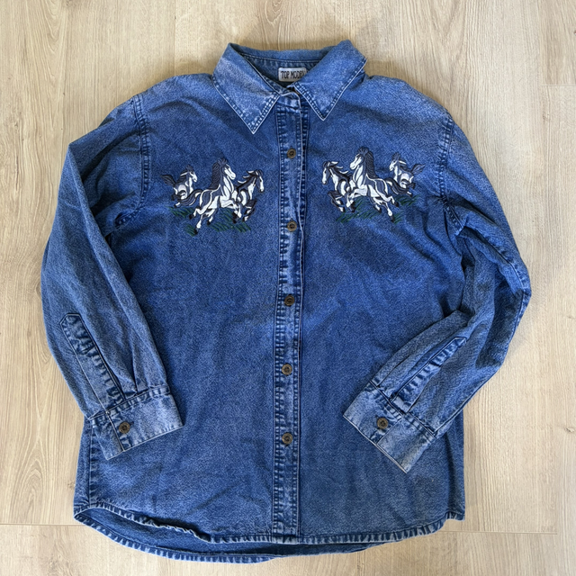 Chemise brodée cheval bleue 