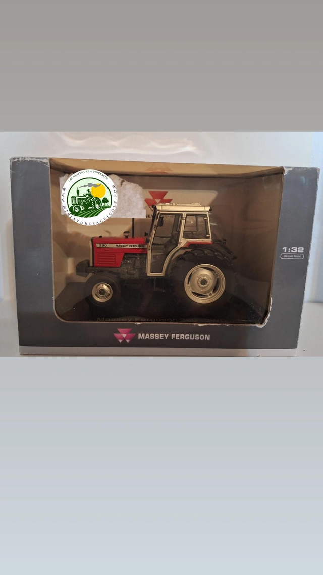 TRACTEUR MASSEY FERGUSON 390 UH4089 UNIVERSAL HOBBIES 1/32

