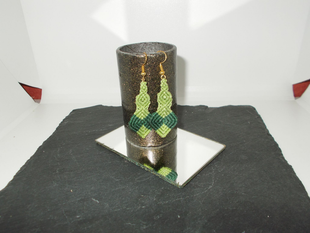 BOUCLE D&#039;OREILLE EN MICRO-MACRAMÉ &quot;SHERWOOD&quot;