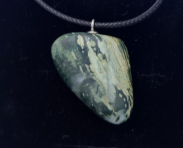 Pendentif ophicalcite / acier inoxydable 