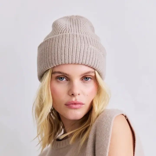 Arctic Fox Merino Wool Beanie - Soft Taupe