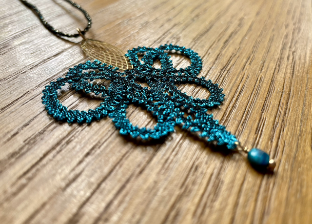Pendentif entrelacs - turquoise