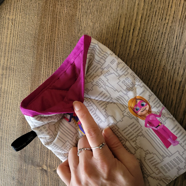 Pochette pour livre Poche : Superhéroines