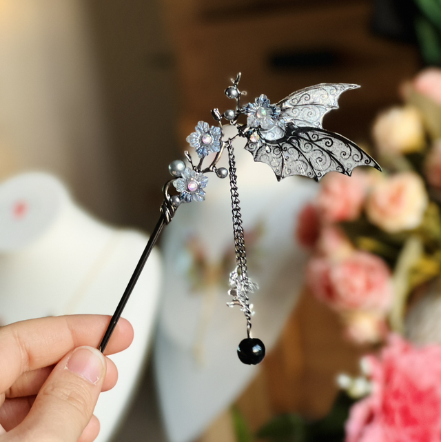 Dragon noirs , pic à cheveux