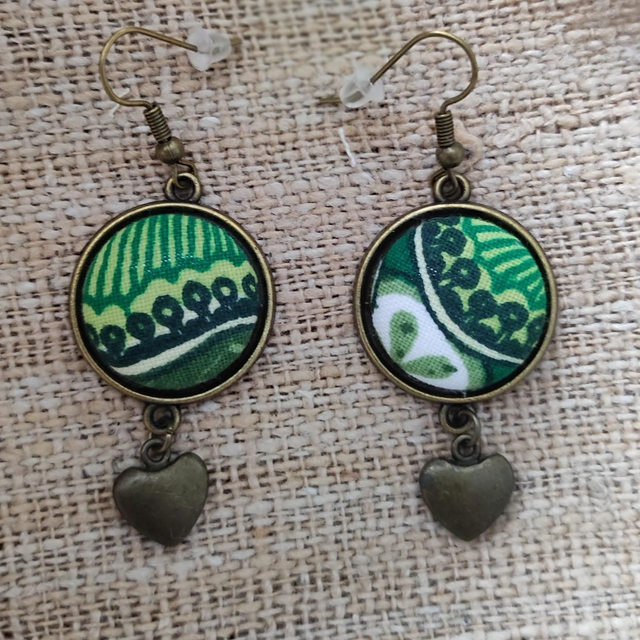 Boucles d'oreilles coeur 💚