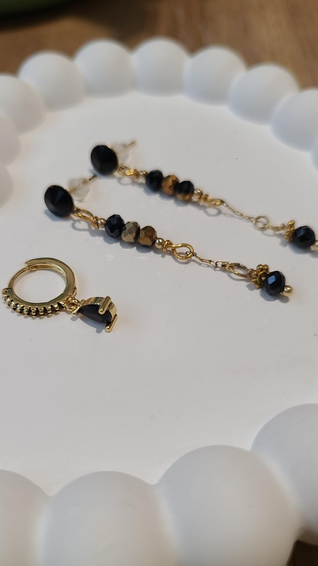 Boucles d’oreilles — ALYA (noir & or)