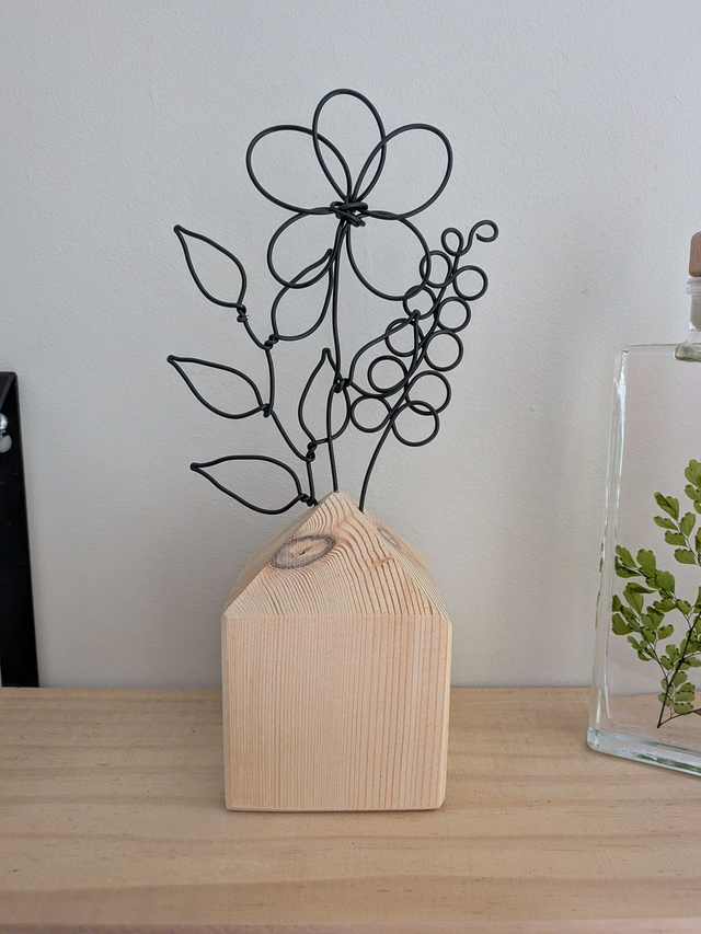 Maison fleurie - Socle bois