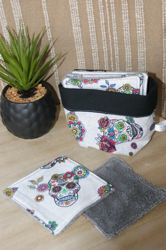 Panier grand tête de mort 