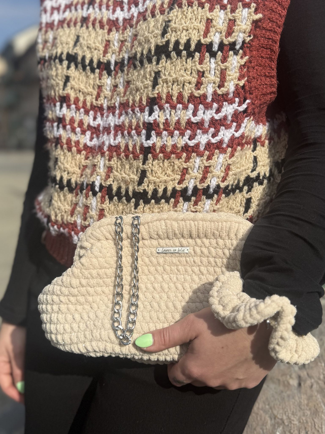 Sac Pochette Beige Pailleté – Fait main au crochet en Haute-Savoie