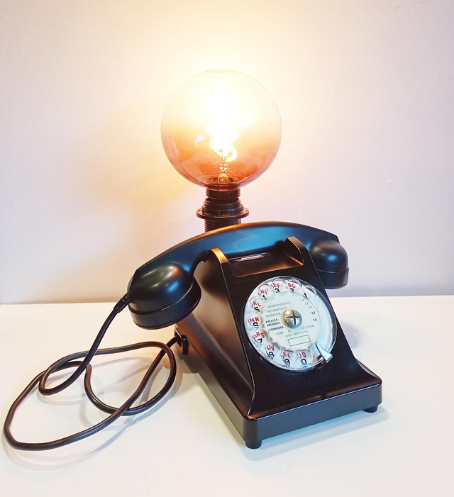 Collection Gaston année 50, Lampe téléphone vintage bakélite, Lampe d'ambiance à poser, Téléphone vintage noir, Artisanat Français