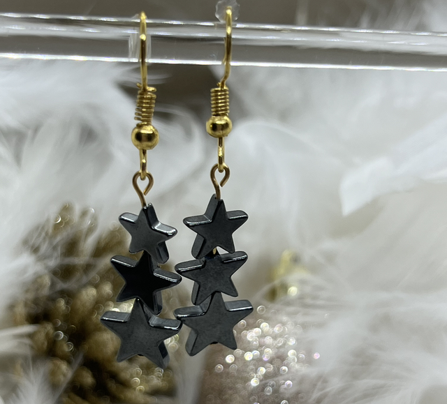 Boucles dorées étoiles Hématite