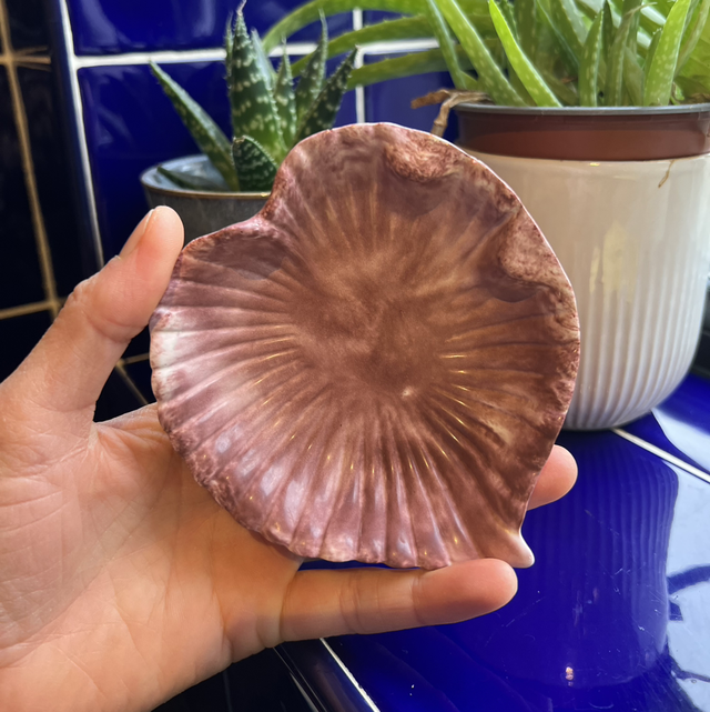 Leaf soap dish - warm brown