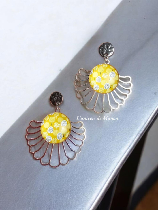 Boucle d&#039;oreille unique 