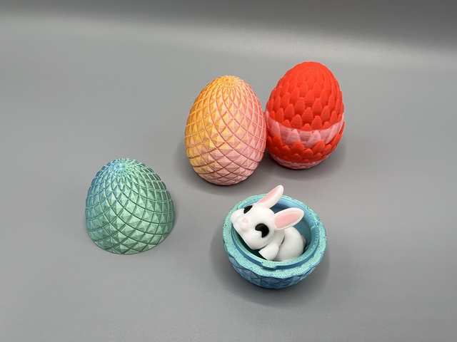 Œuf magique avec sa créature