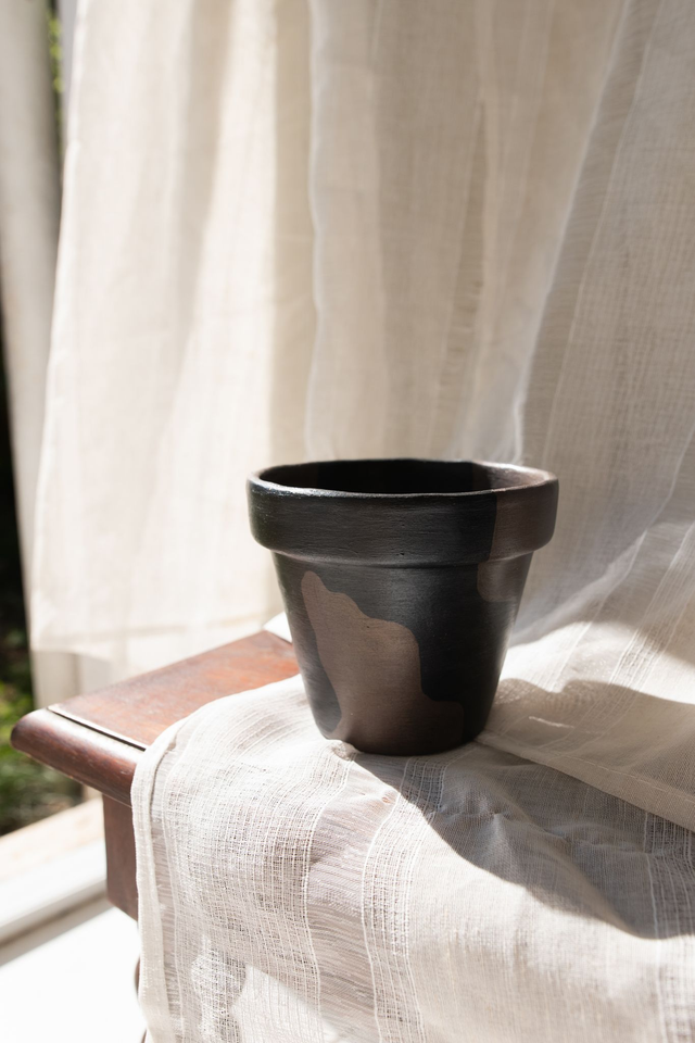 Shadow Spark 🔮 Pot peint à la main