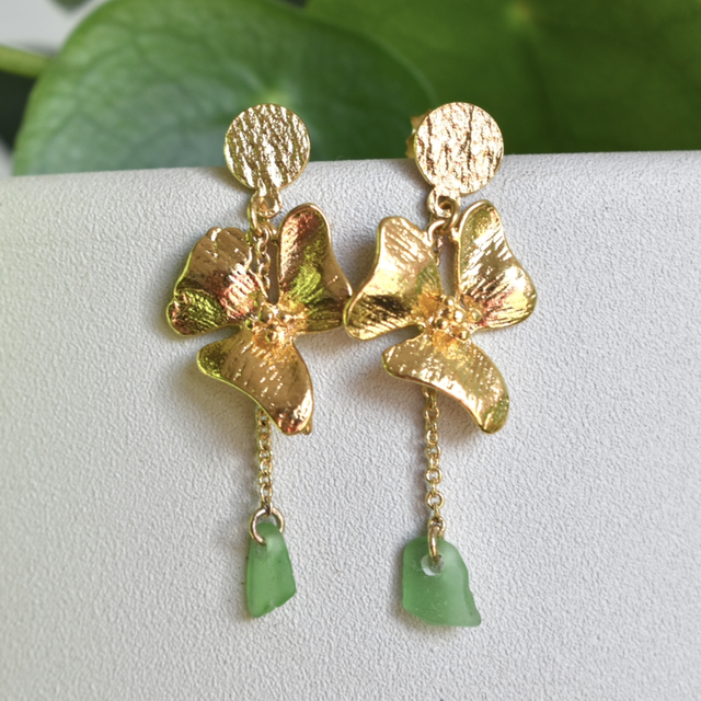 Boucle d’oreille Flore, pièce unique 