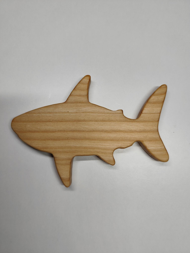 Décapsuleur requin 🦈 en merisier