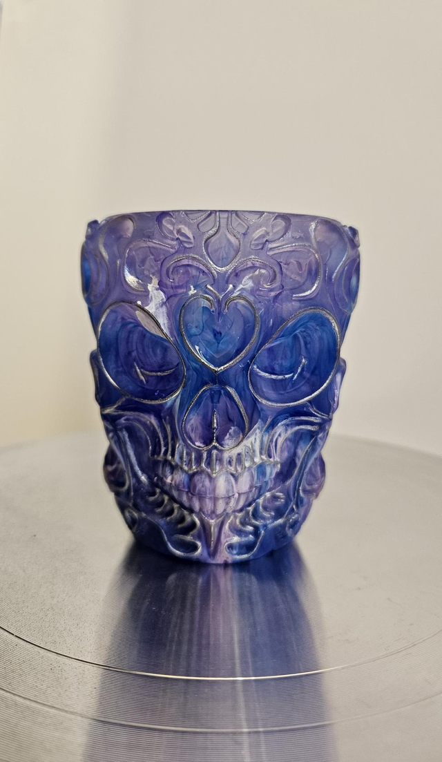Gothic Skull Pot 
