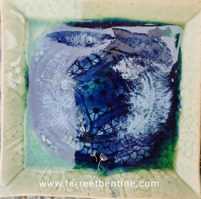 ASSIETTE/VIDE Poche en grès 