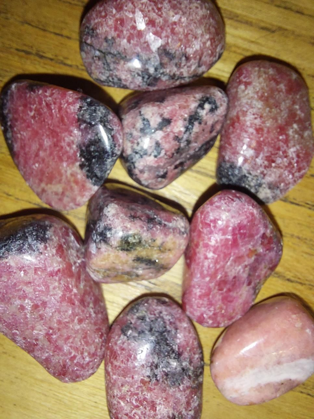 Rhodonite crystal 
