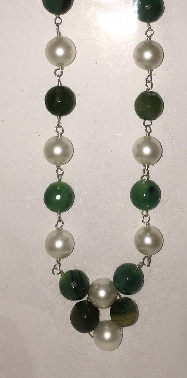 Shell pearl and Agate natural gemstone necklace