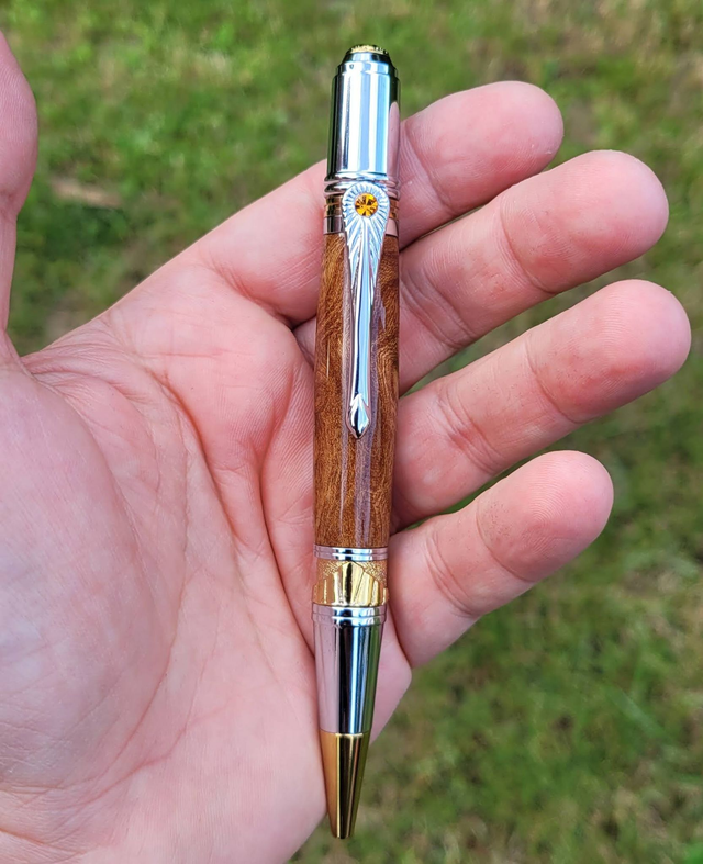 Stylo Ambre en loupe d&#039;orme