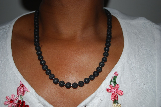 Collier pierre de lave
