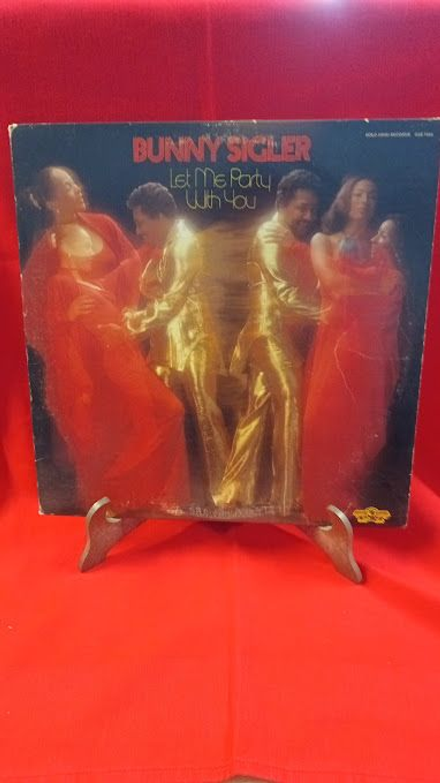 Bunny Sigler – Let Me Party With You