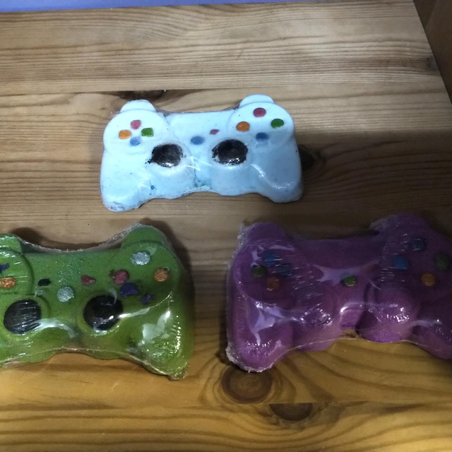 3 x Shaped Bath Bombs