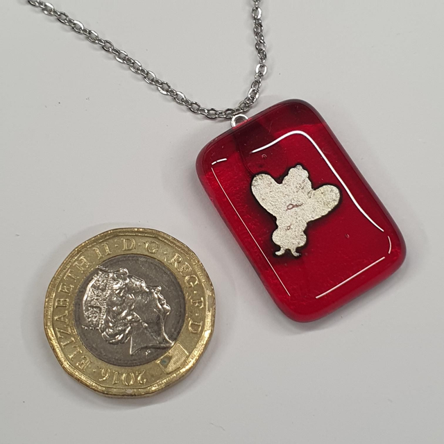 Red silver bee pendant NEW