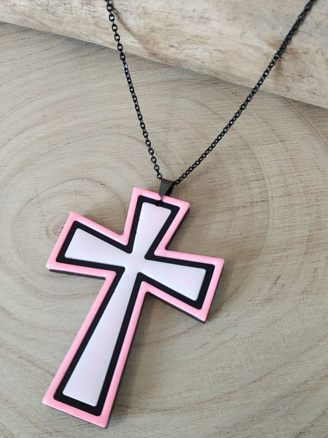 Collier croix duo de rose