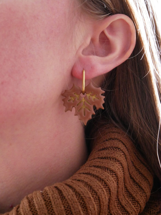 Feuilles d'érable caramel grandes