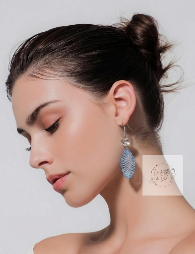 Boucles d'oreilles Bleu code 4