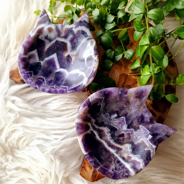 Dream Amethyst Large Cat Bowl 
