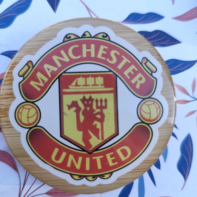 Décapsuleur magnétique club de foot M.C