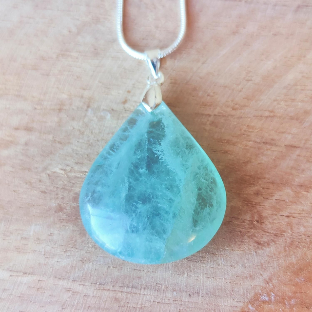 Pendentif "Séléné" Fluorine verte AA