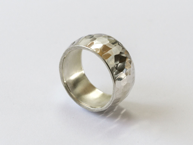 Silberring Konvex mit Hammerschlag