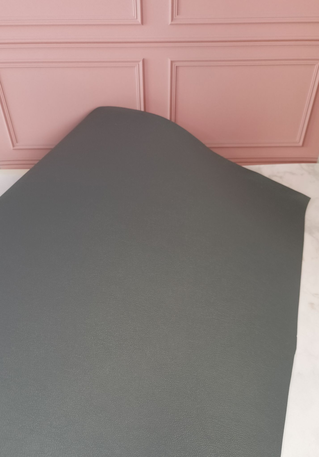 Simili cuir gris foncé