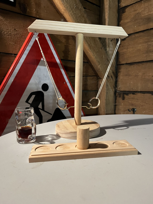 Houten haak en ringspel