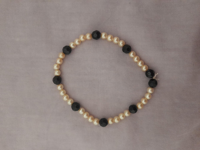 White Pearl and Black 