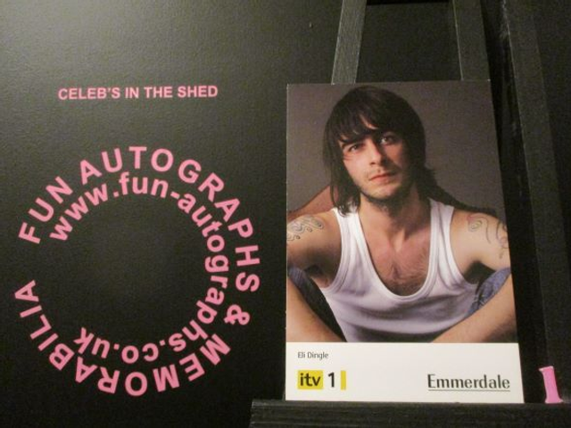 Joe Gilgun (Eli Dingle) Original Emmerdale Yellow &amp; Black Itv1 Logo Cast Card (1)
