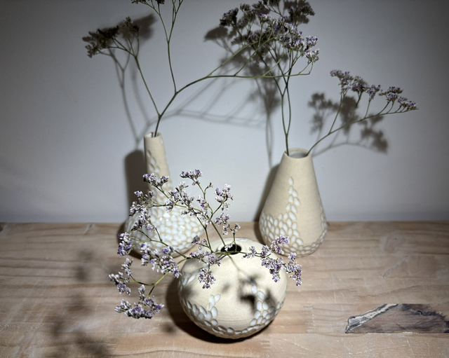 Lot de 3 Soliflores en grès blanc émaillé