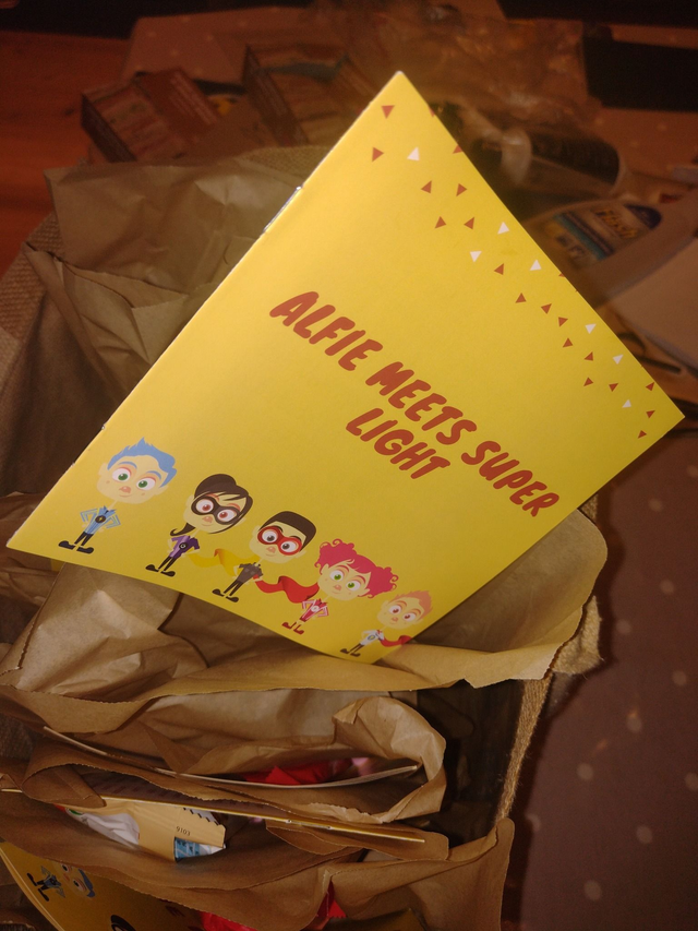  Alfie and Super Light - bundle of 20